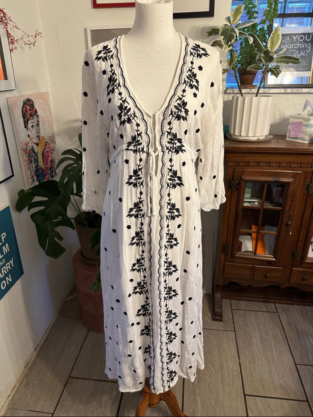 White Coverup with Black Embroidery - medium - no label